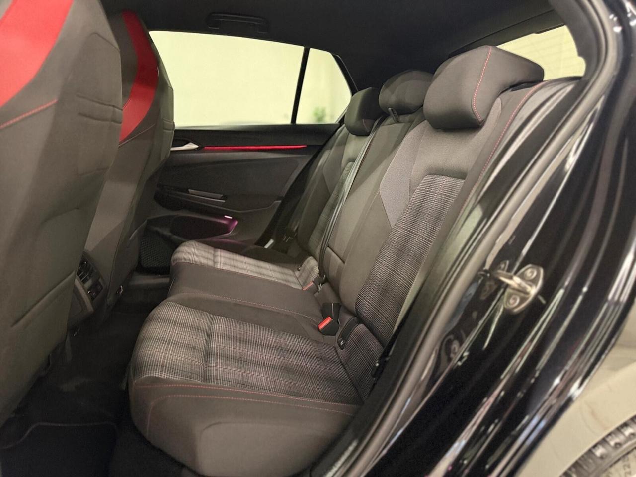 Volkswagen Golf GTI 2.0 TSI