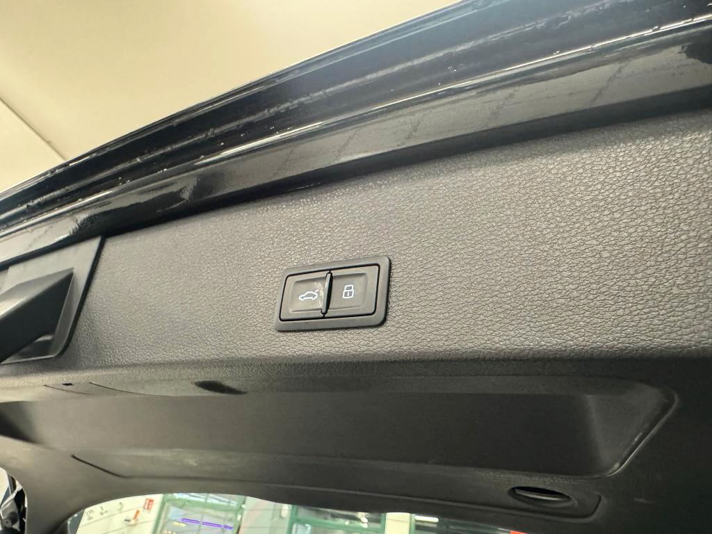 Audi Q2 35 2.0 tdi S line edition s-tronic