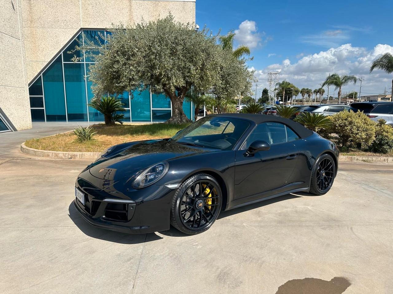 Porsche 911 3.0 Carrera GTS Cabriolet auto