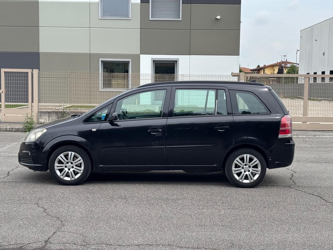 Opel Zafira 1.6 16V METANO 7POSTI LEGGERE BENE DESCRIZIONE!!