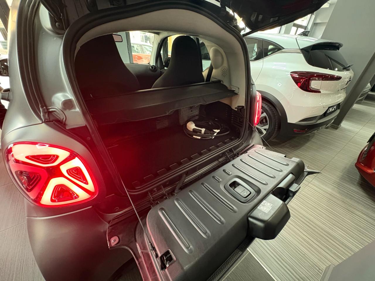 smart forTwo EQ Pulse 22kW ITALIANA FULL