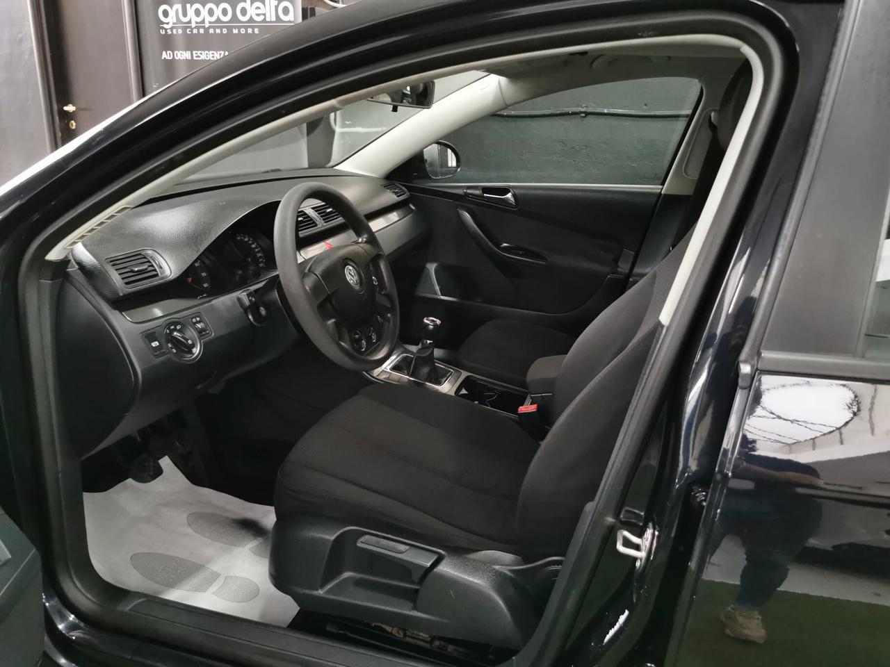 Volkswagen Passat 1.6/102CV Trendline GPL GARANZIA 12 MESI