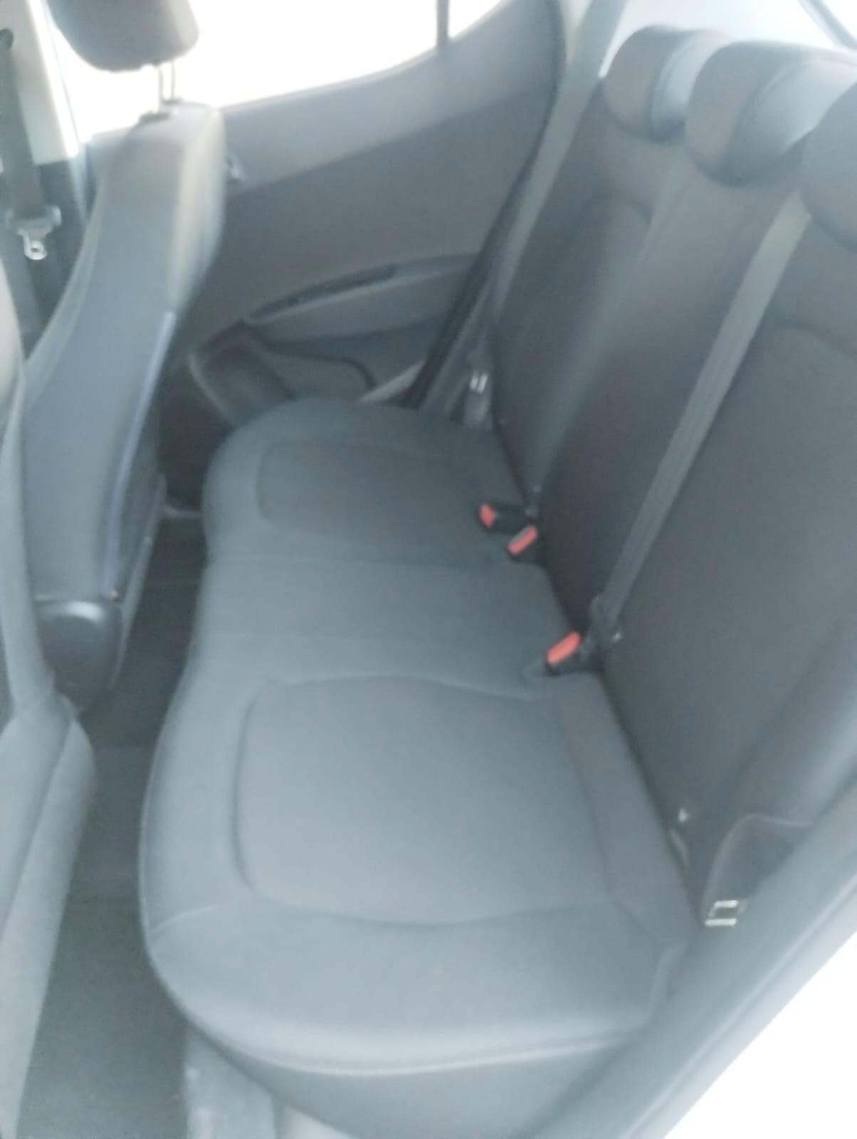 Hyundai i10 1.0 MPI Sound Edition
