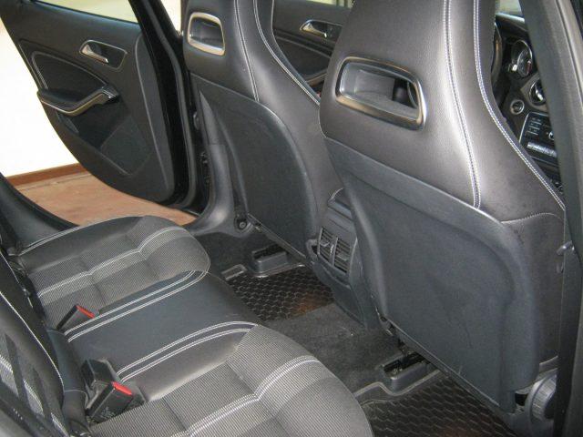 MERCEDES-BENZ GLA 200 d Automatic Sport