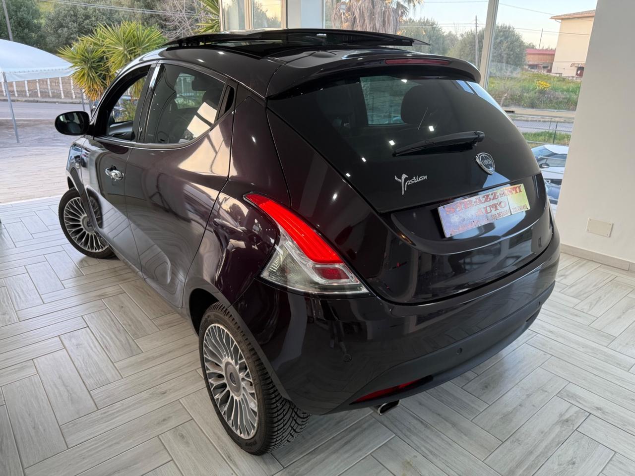 Lancia Ypsilon 1.3MJT95cv Platinum+TETTO APRIBILE2014