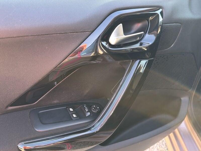 Peugeot 208 208 5p 1.4 vti 16v Allure