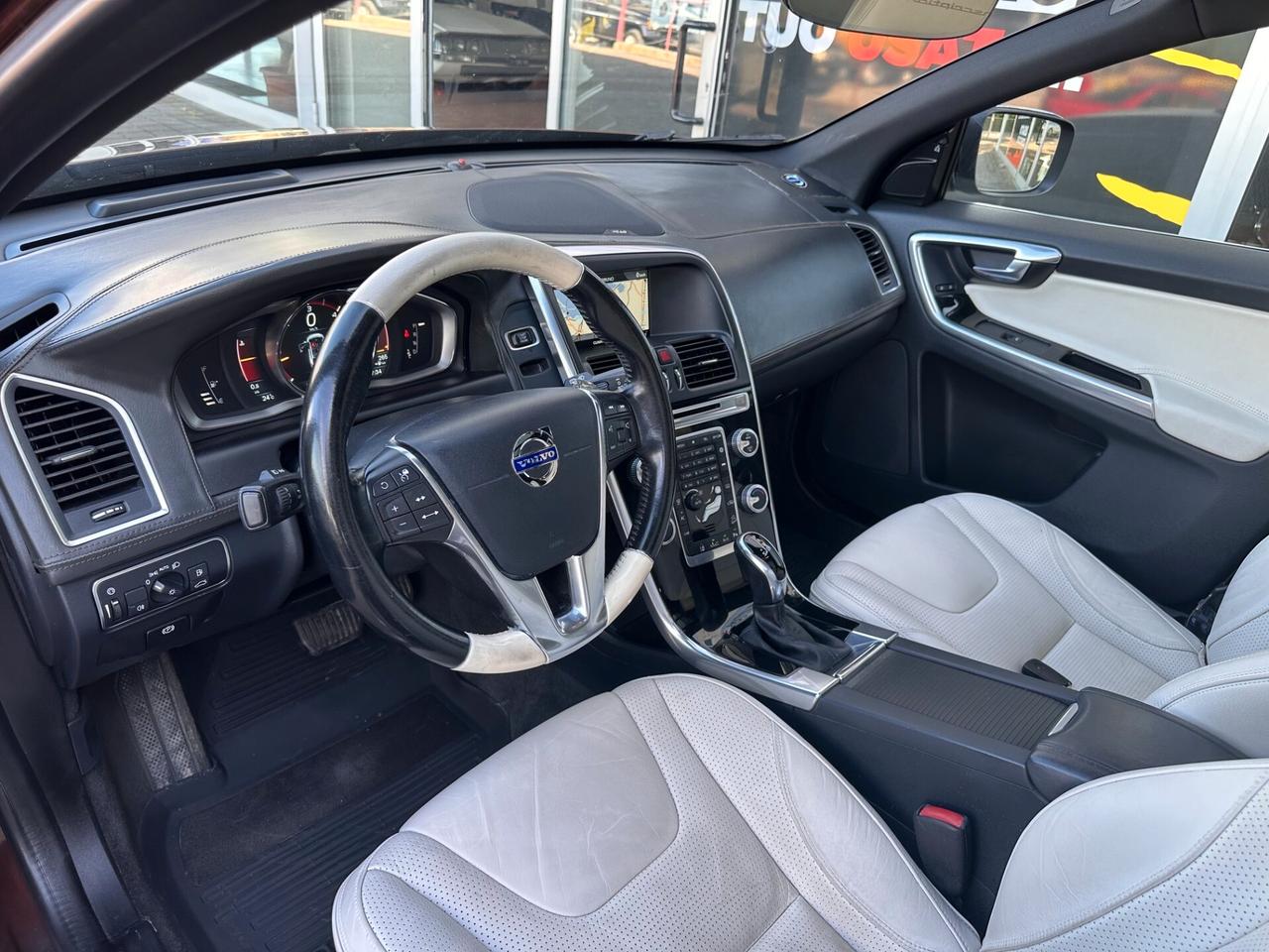 Volvo XC 60 XC60 D5 AWD Geartronic Inscription
