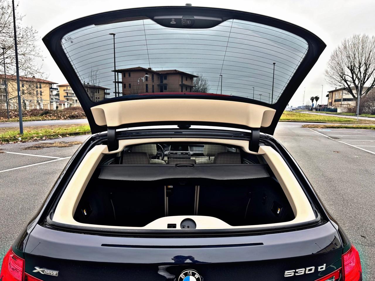 Bmw 530 530d xDrive 258CV Touring Luxury euro 6