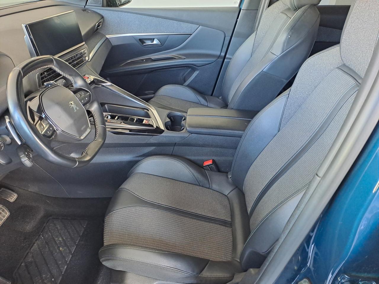 Peugeot 3008 BlueHDi 130 EAT8 Allure Pack 2023