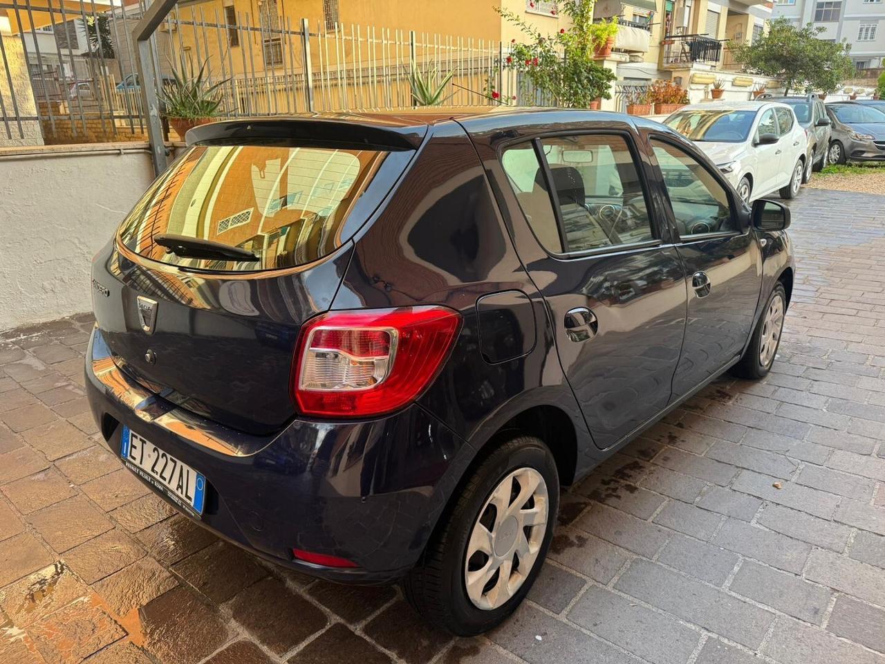 Dacia Sandero 1.2 16V 75cv Gpl OK NEOPAT.