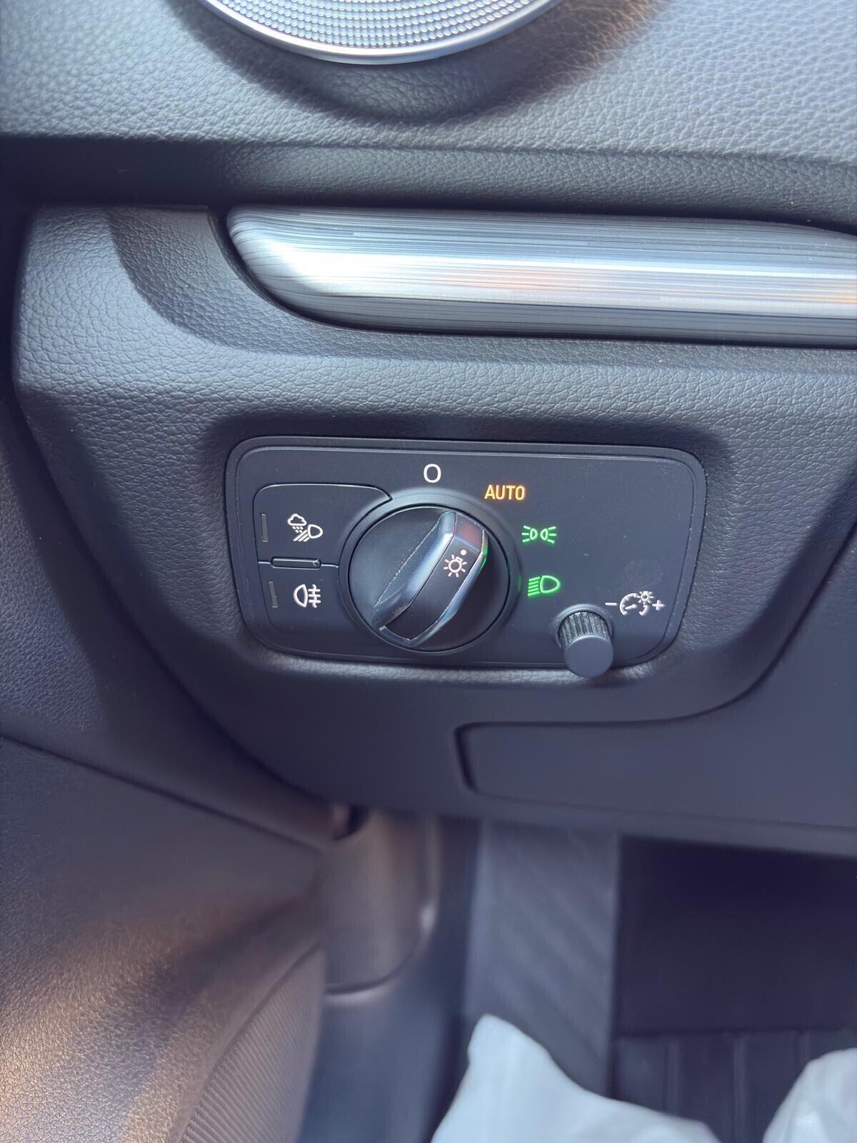 Audi A3 SPORTBACK 1.6 TDi 116CV S-TRONIC