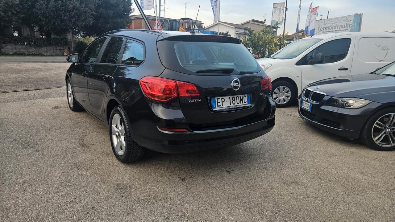 Opel Astra 1.7 CDTI 110CV Sports Tourer Elective