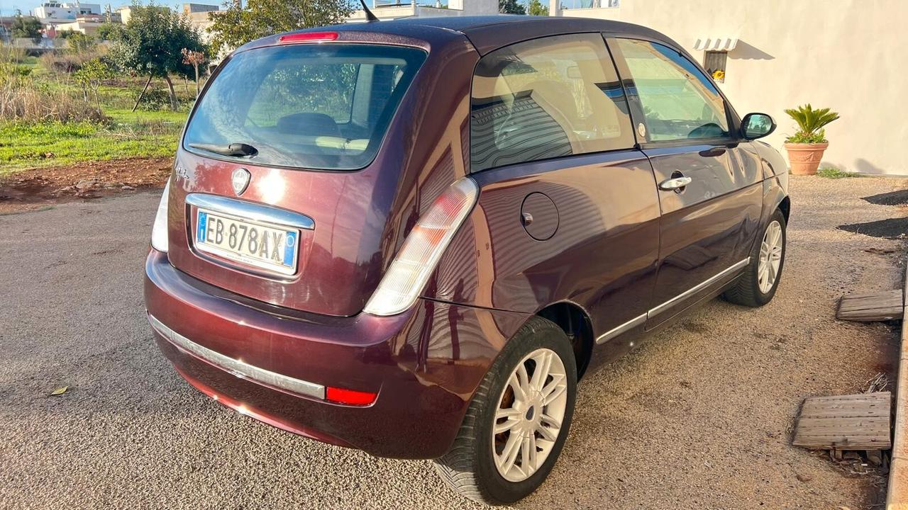Lancia Ypsilon 1.4 E-Collection Ecochic GPL
