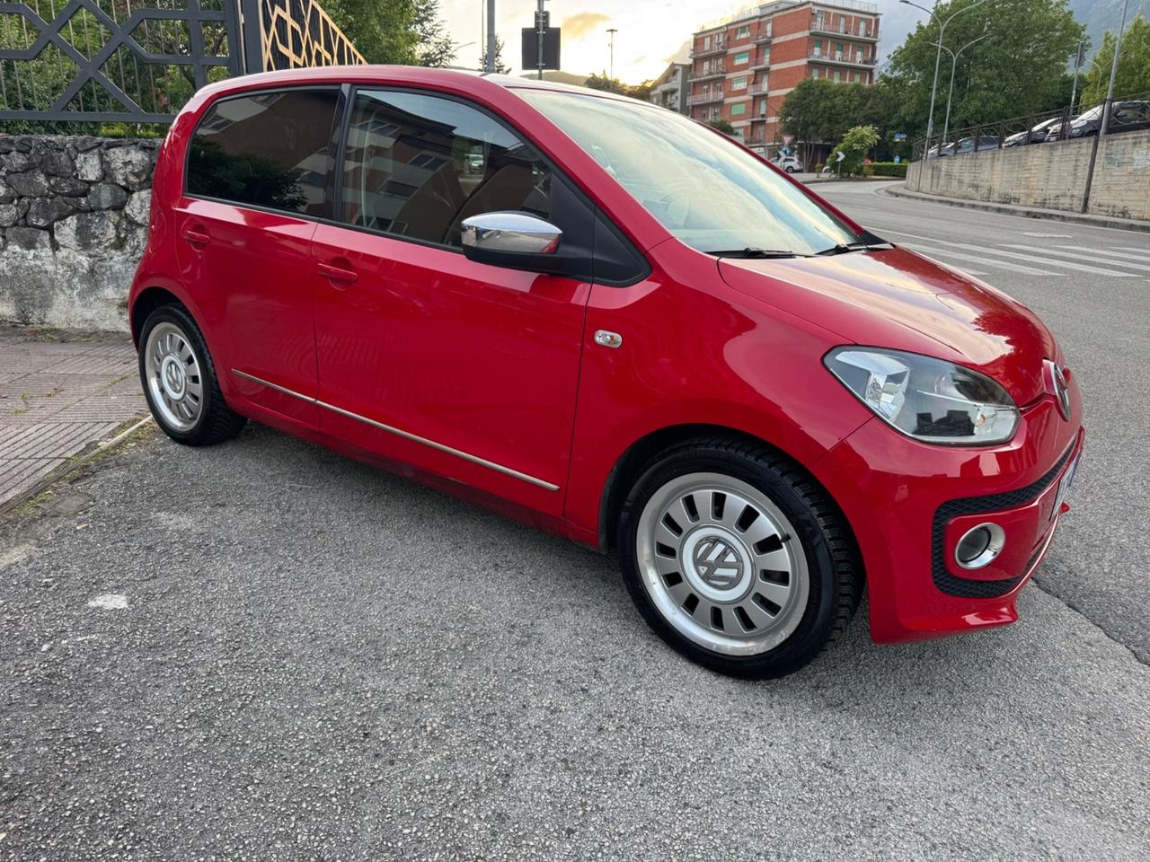 Volkswagen up! 1.0 75 CV 5p. high