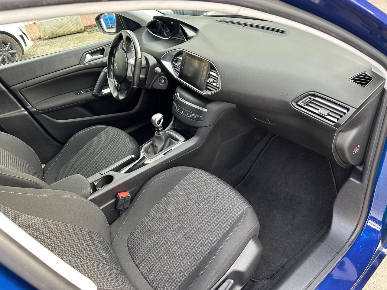 Peugeot 308 BlueHDi 130 S&S SW Allure