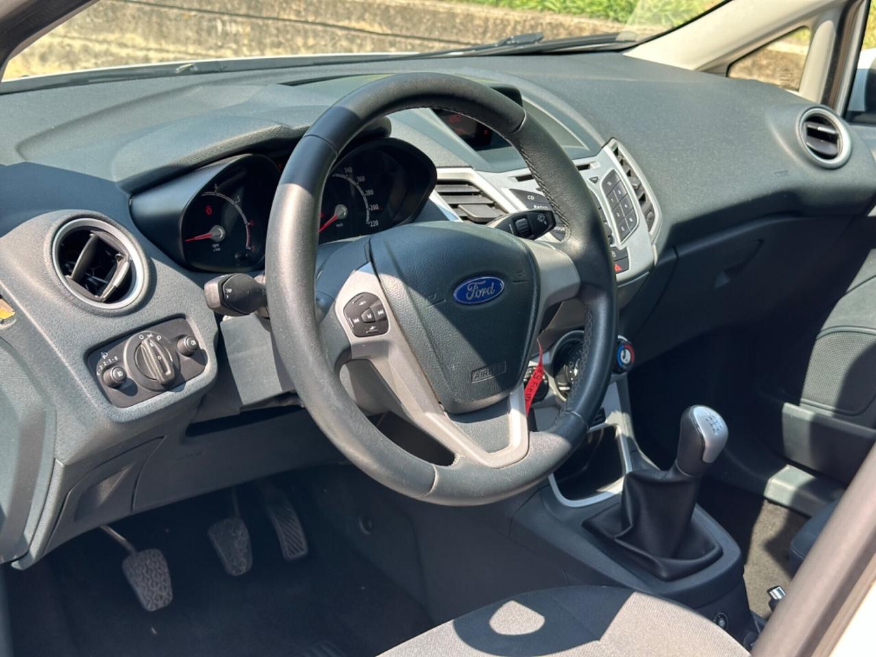 Ford Fiesta 1.2 Gpl Neopatentato Unico Proprietario