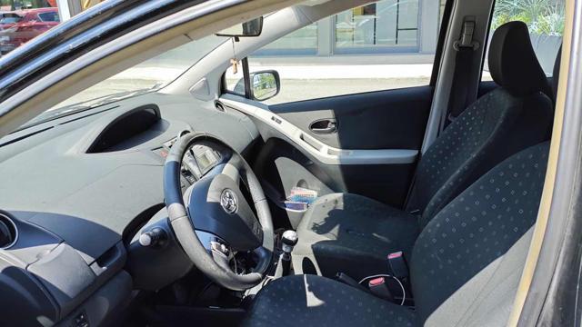 TOYOTA Yaris 1.0 5 porte Now senza nessun lavoro da fare