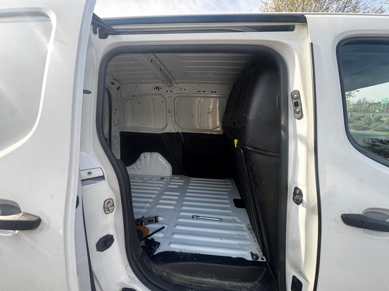 Opel Combo Cargo 1.6 Diesel PC 650kg