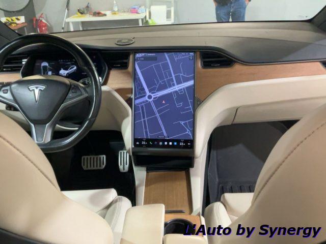 TESLA Model X AWD Performance