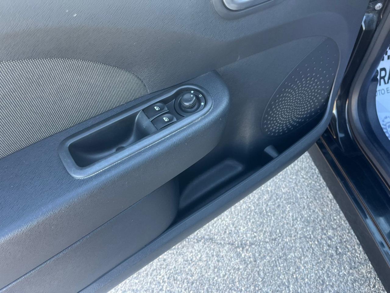 Renault Twingo 1.2 Live 2013
