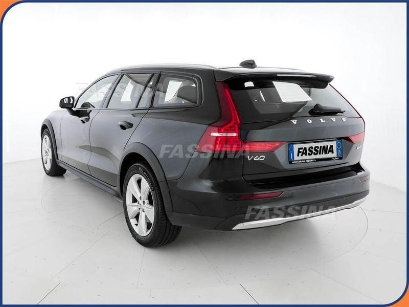 Volvo V60 Cross Country B4 (d) AWD automatico Core