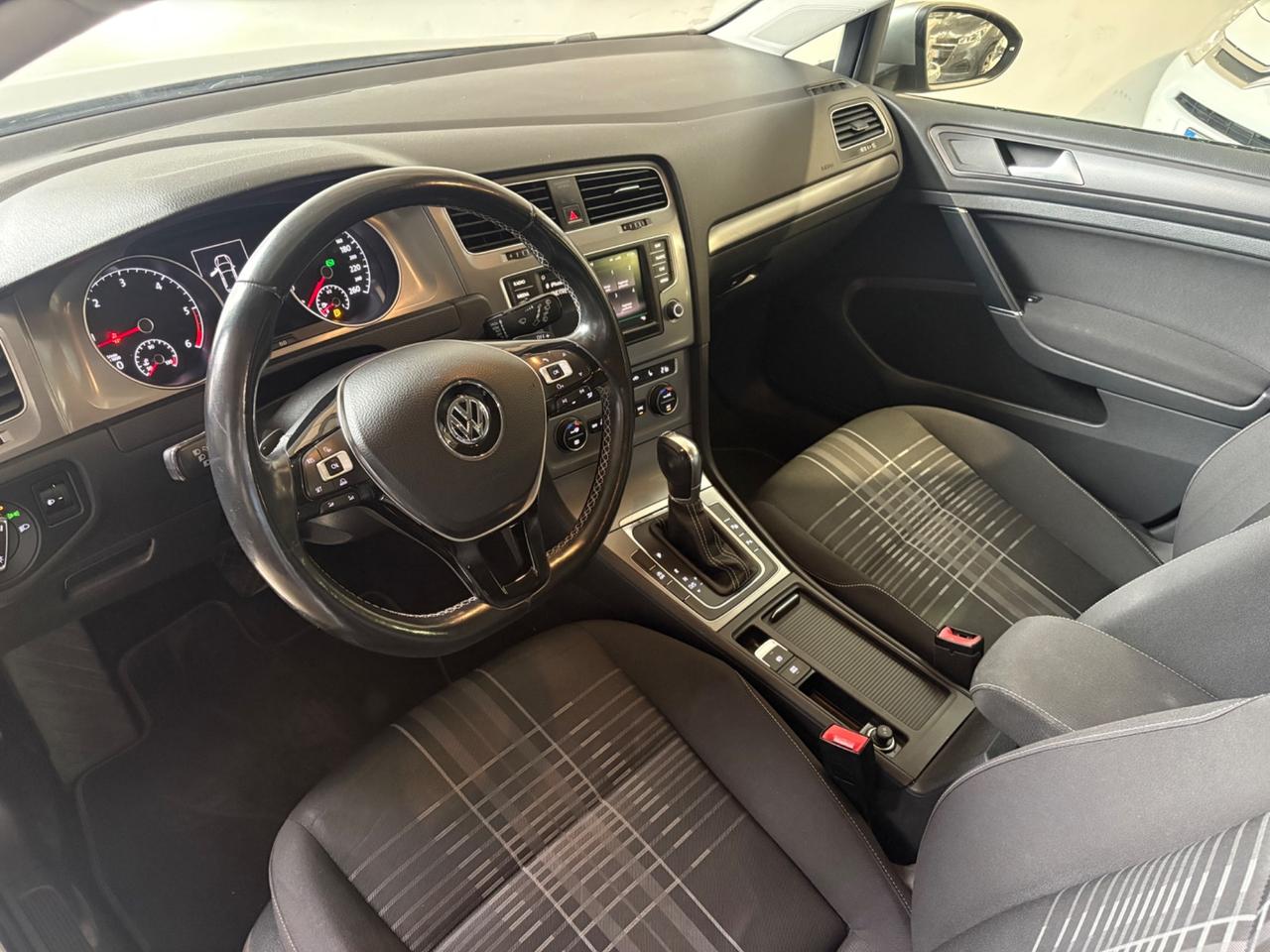 Volkswagen Golf 1.6 TDI 110 CV DSG 5p. Highline BlueMotion Technology