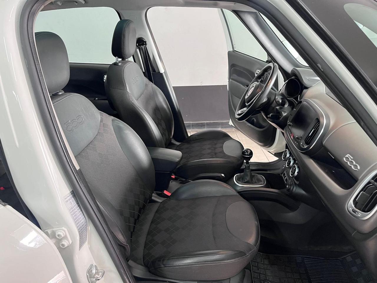 Fiat 500L 1.6 Mjt lounge tetto/nav full