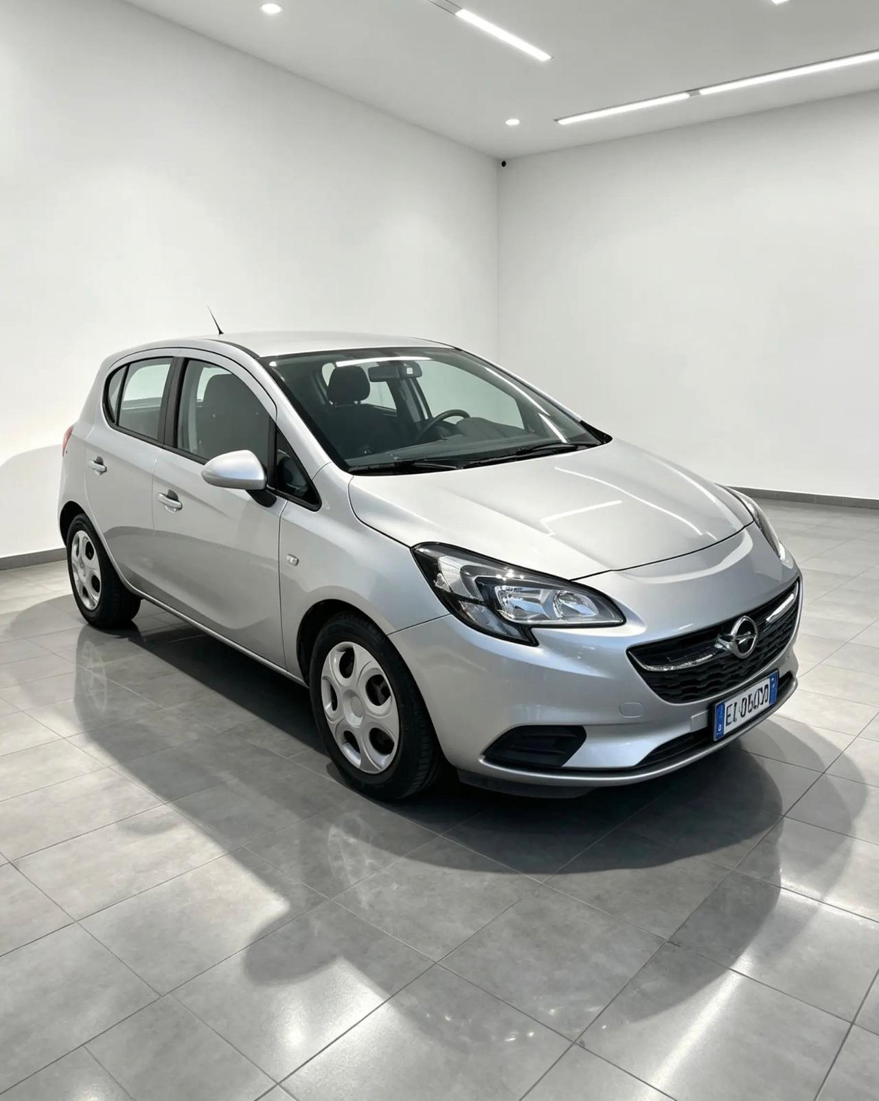 Opel Corsa 1.2 5 porte