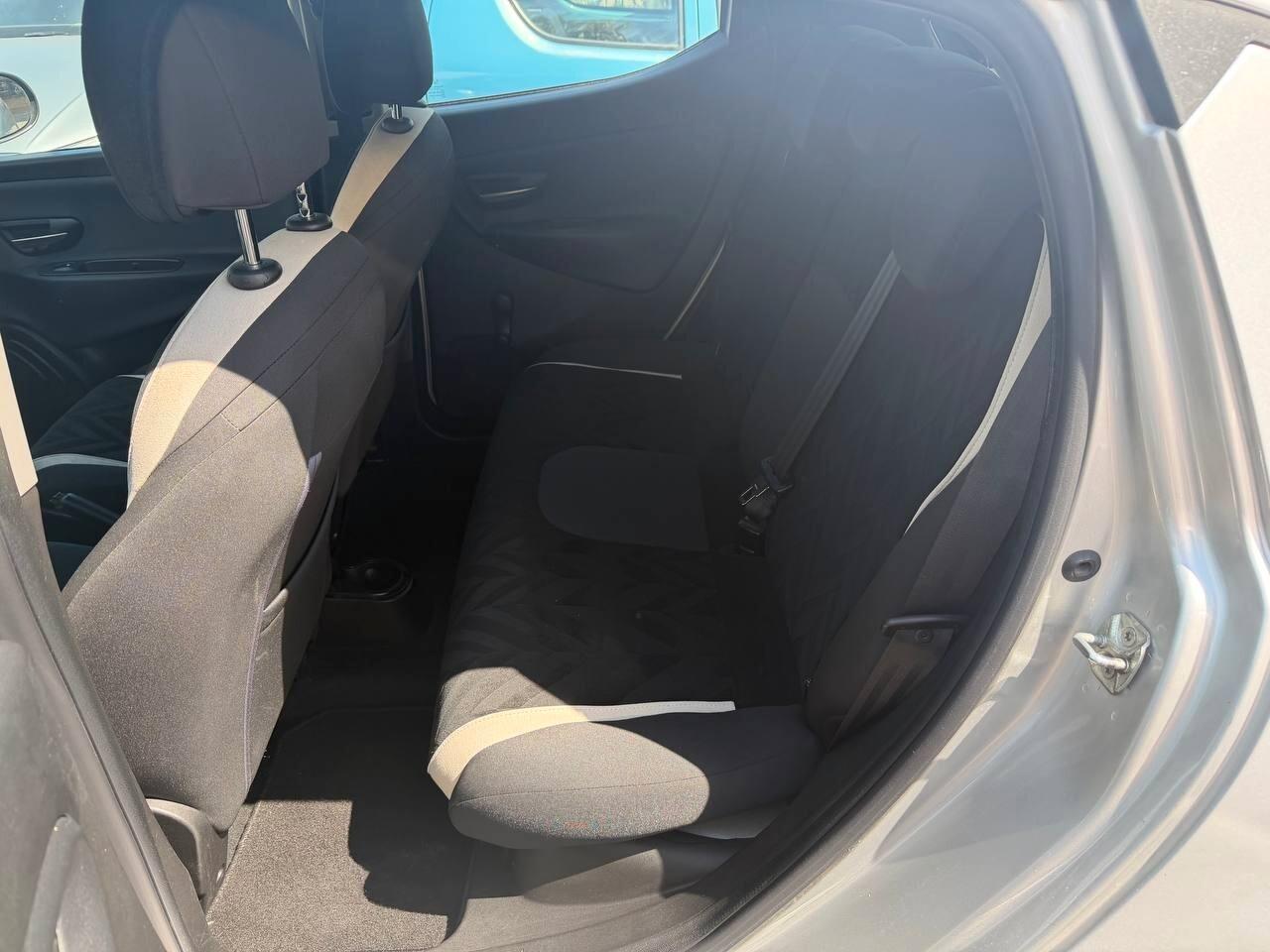 Lancia Ypsilon 2016 1.2 69 CV 5 porte GPL Ecochic Platinum