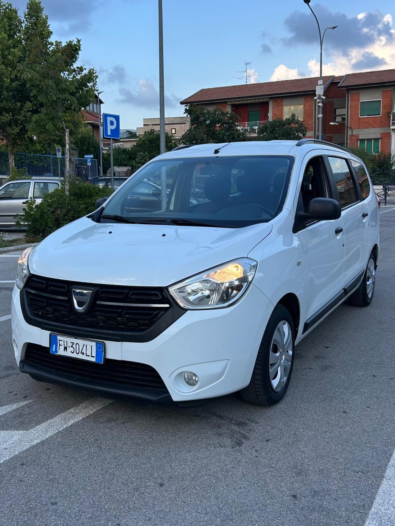 Dacia Lodgy 1.5 Blue dCi 8V 95CV 7 posti Essential