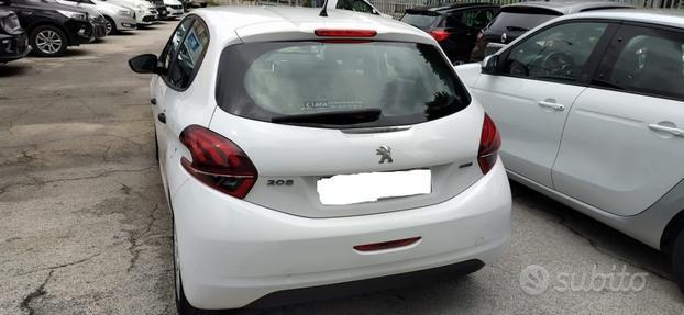 PEUGEOT 208 BlueHDi 100 CV 5 porte Active