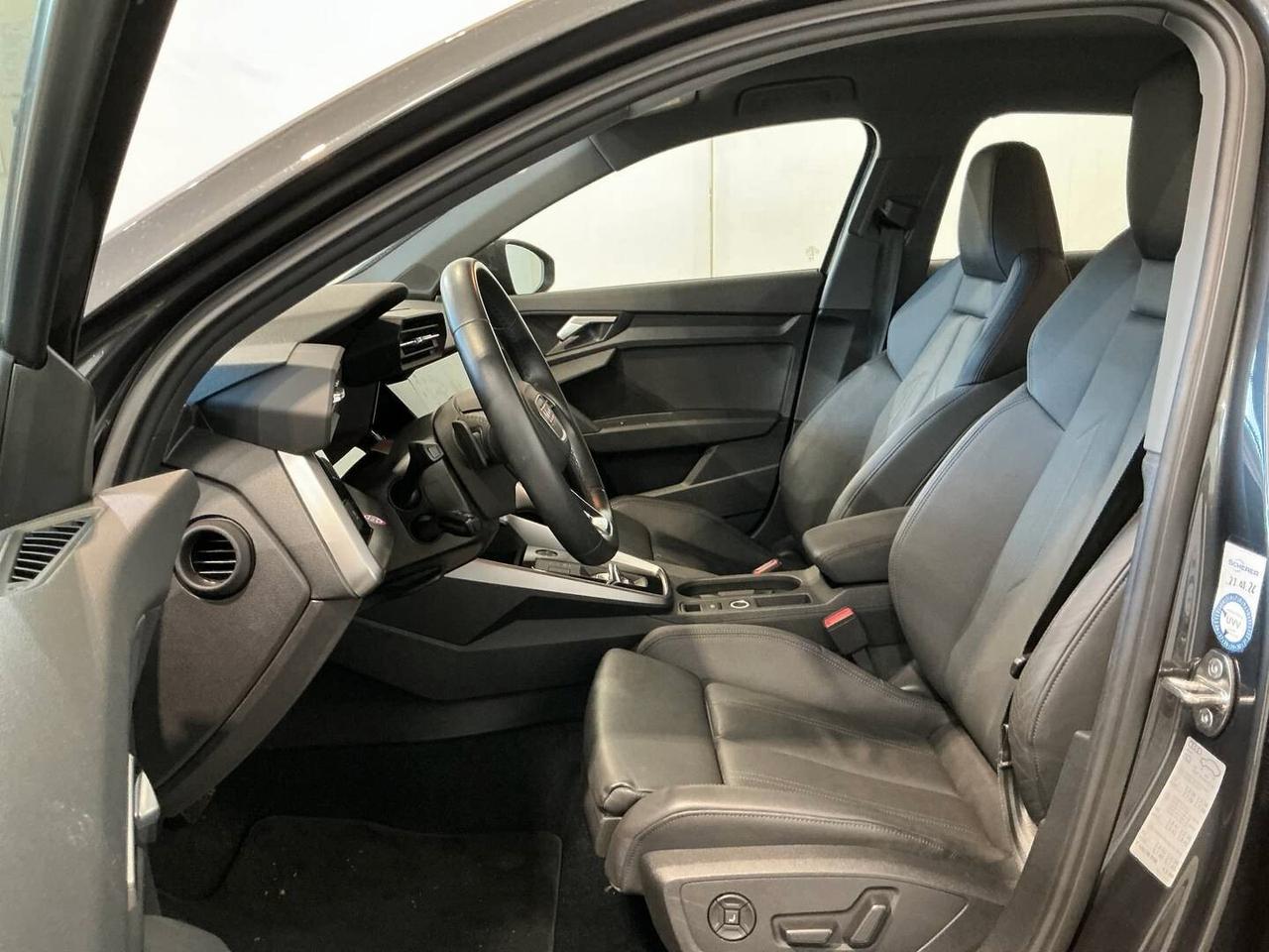 Audi A3 sportback 35 TDI S tronic / PELLE / CAMERA / NAVI
