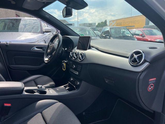 MERCEDES-BENZ B 180 Premium CAMBIO AUTOMATICO
