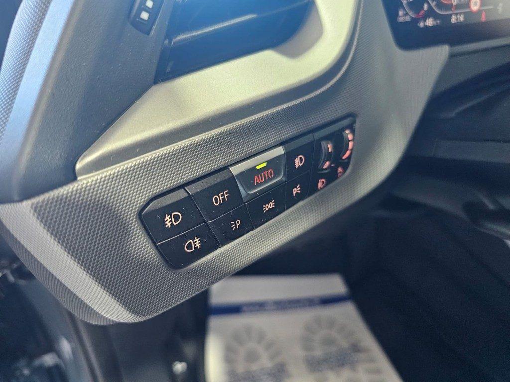 BMW 118 d 5p. Business Advantage