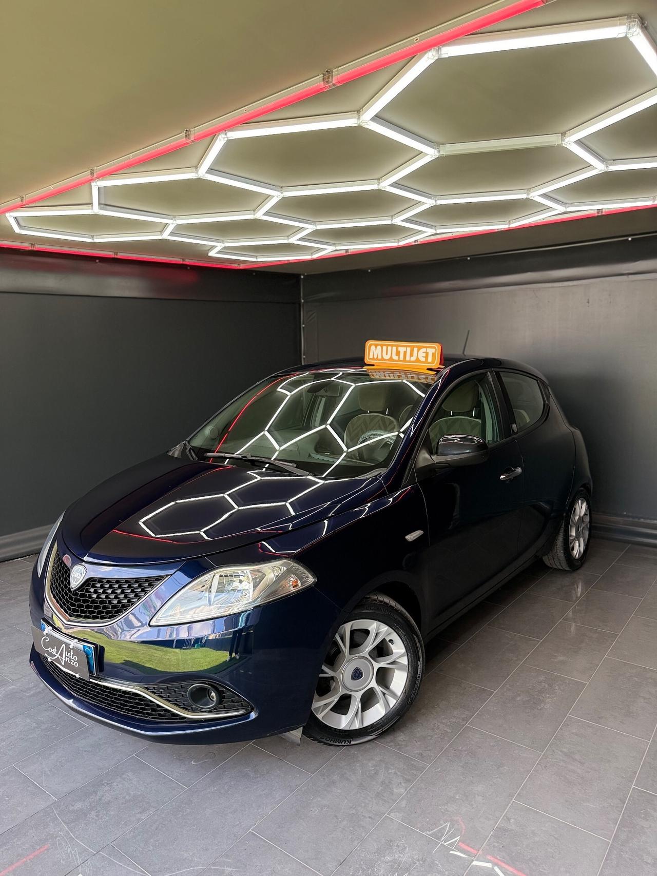 Lancia Ypsilon 1.3 Multijet 95cv 11/2015 Full Optional
