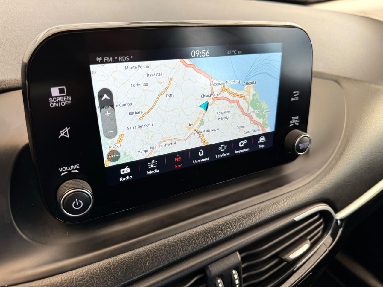 FIAT TIPO SW 1.3 Mjt Business - Navi Led