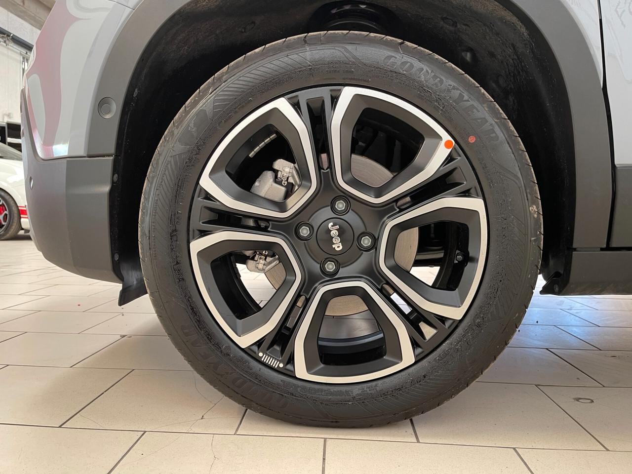 Jeep Avenger Summit 1.2 turbo e-hybrid 110cv c.auto-LEGGI SOTTO
