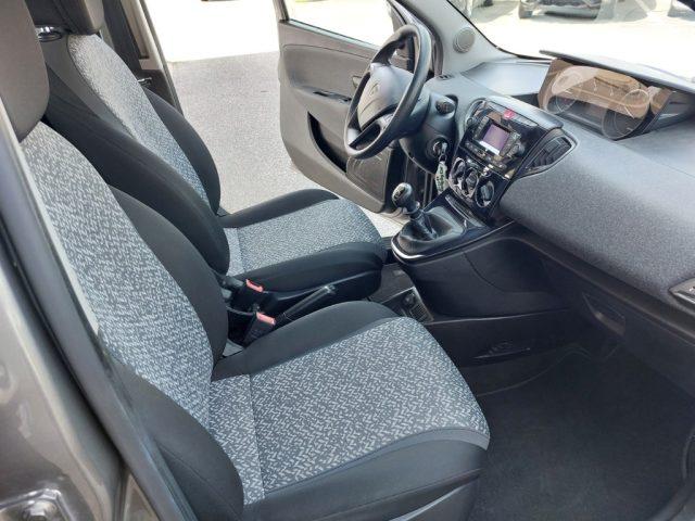 LANCIA Ypsilon 1.0 FireFly 5 porte S&S Hybrid Ecochic Gold Uniprò