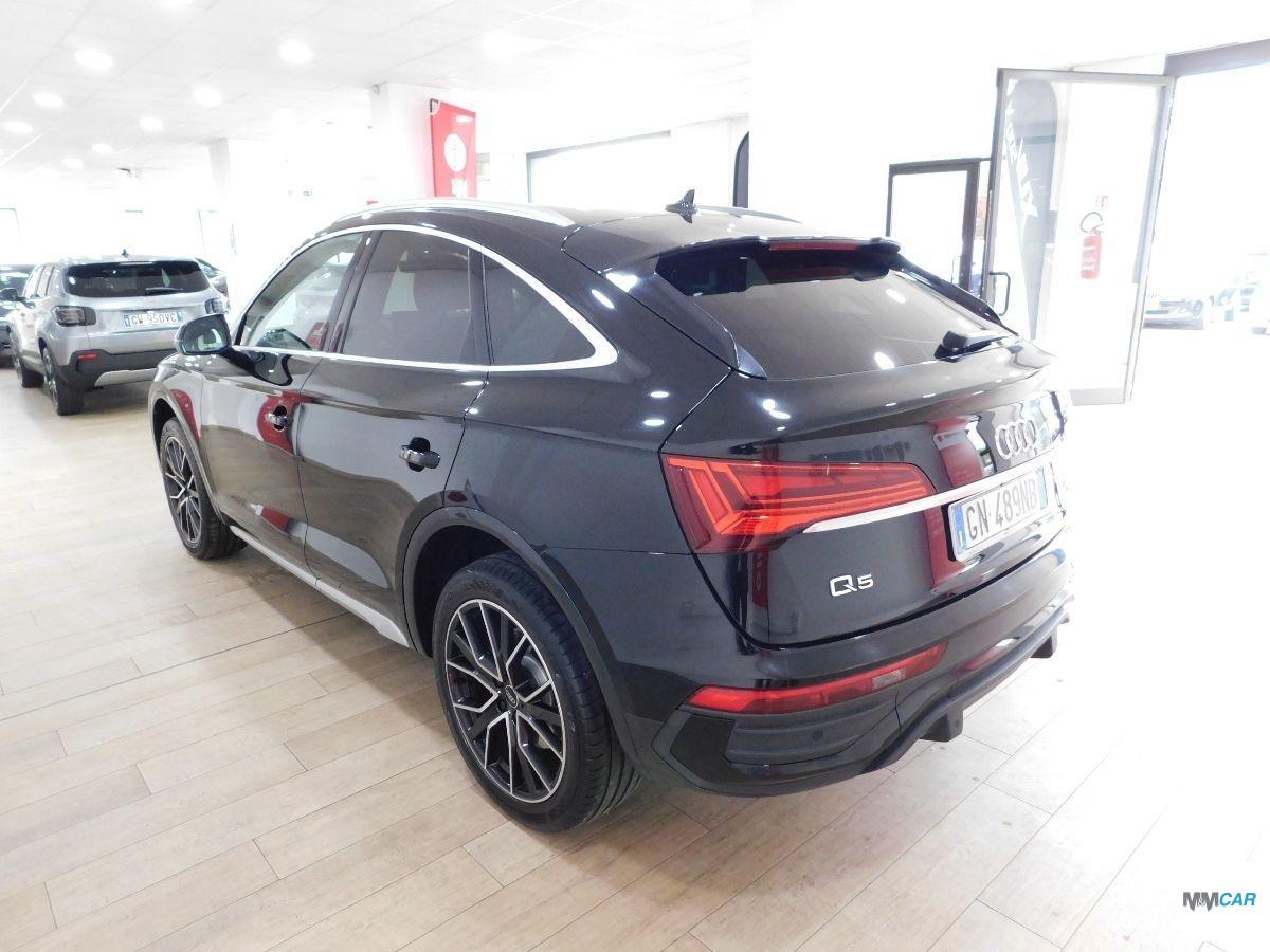 AUDI - Q5 Sportback - Q5 SPB 40 TDI quattro S tr. Busin. Adv.