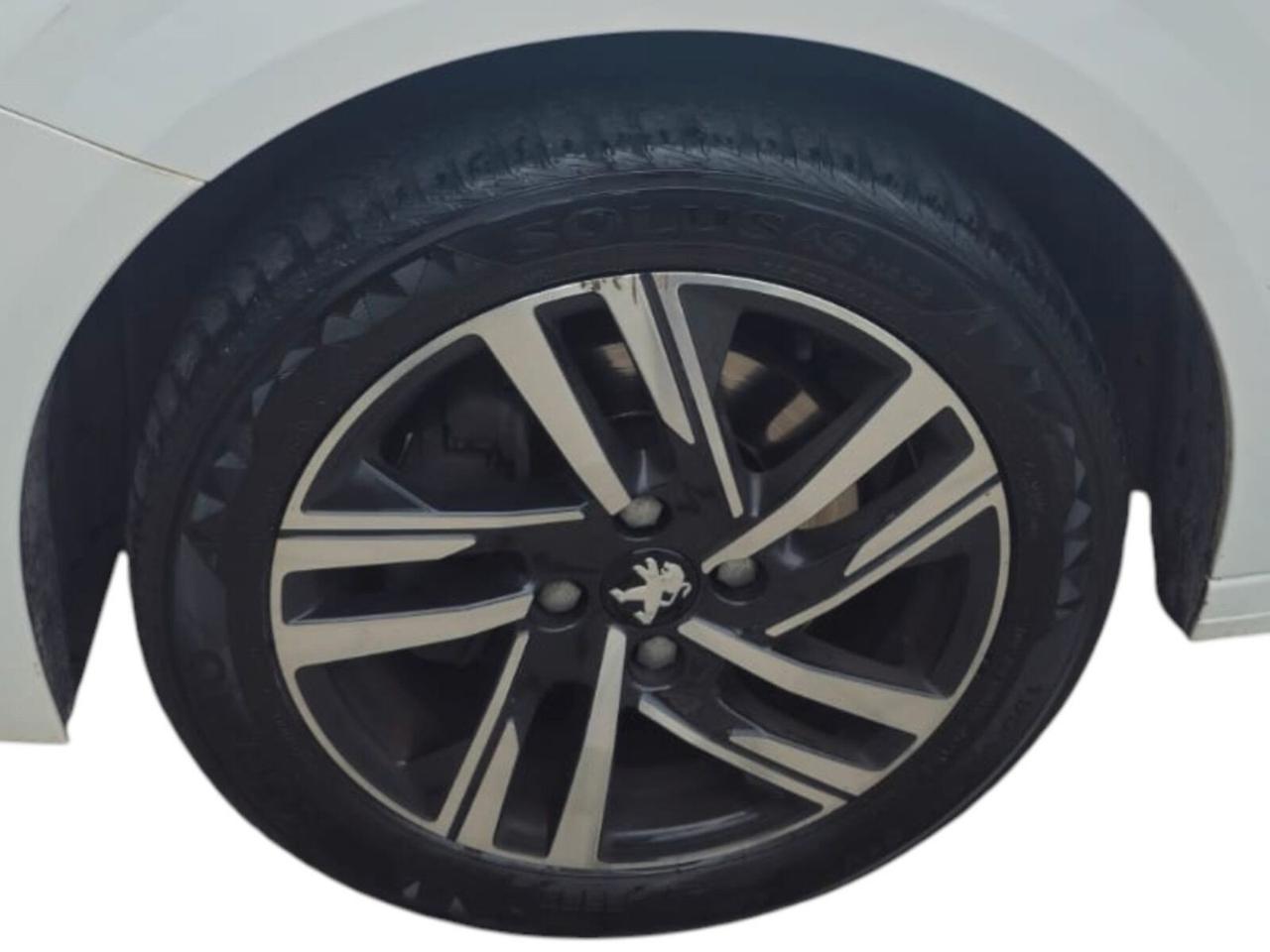 Peugeot 208 PureTech 100 Stop&Start 5 porte Allure