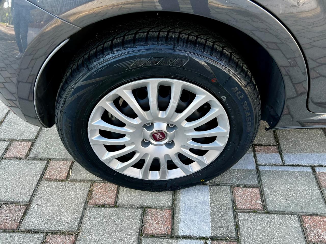 Fiat Punto 1.2 8V 5 porte Neopatentati