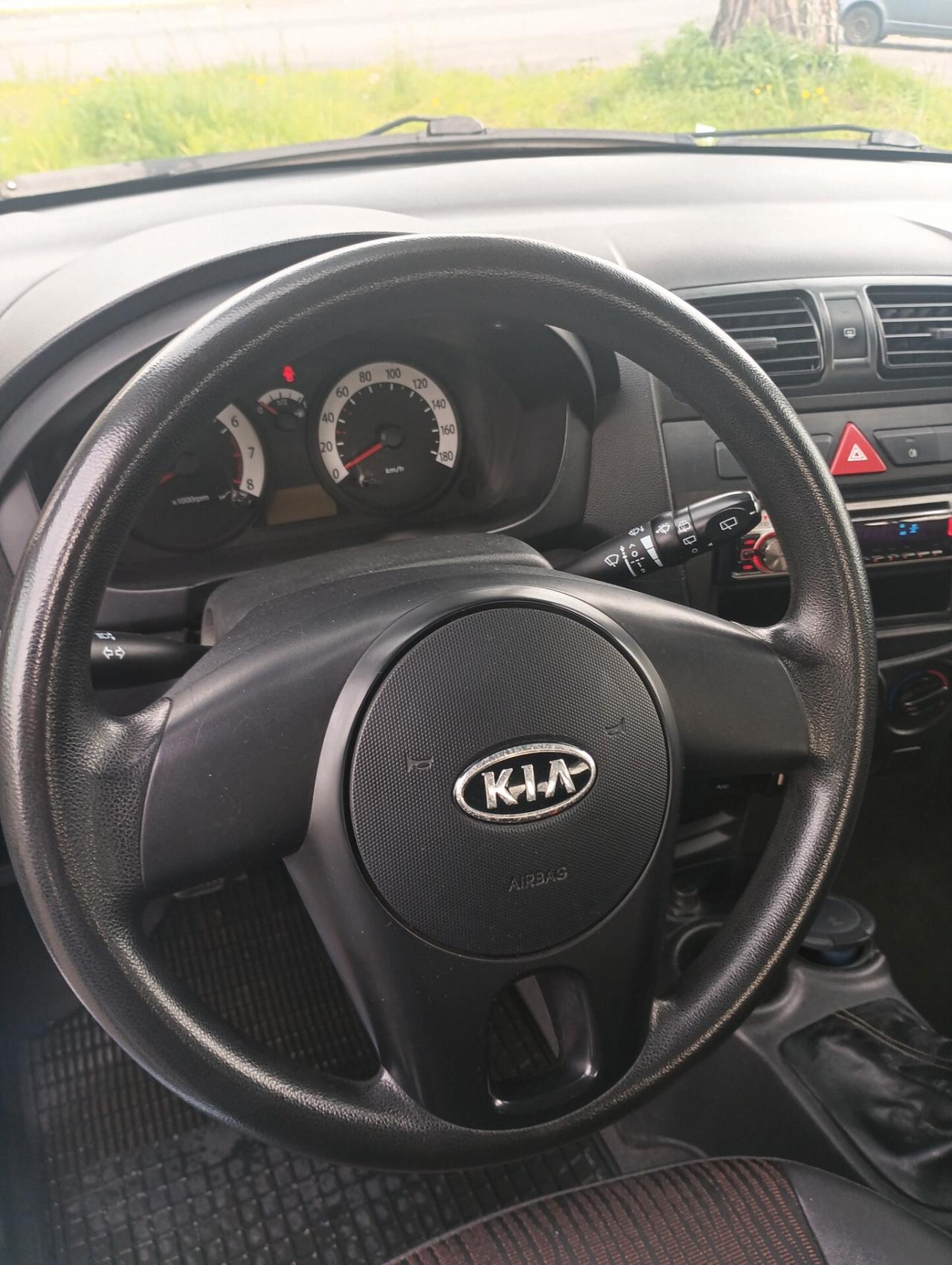 Kia Picanto 1.0 SOLO KM 60000