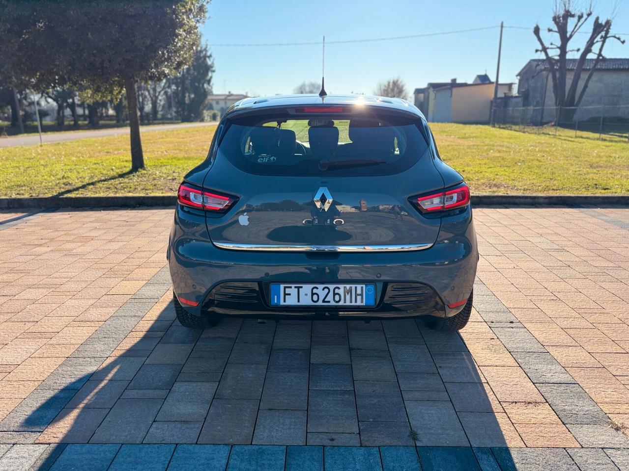 Renault Clio 1.5 dCi 5 porte Moschino Intens neopatentati