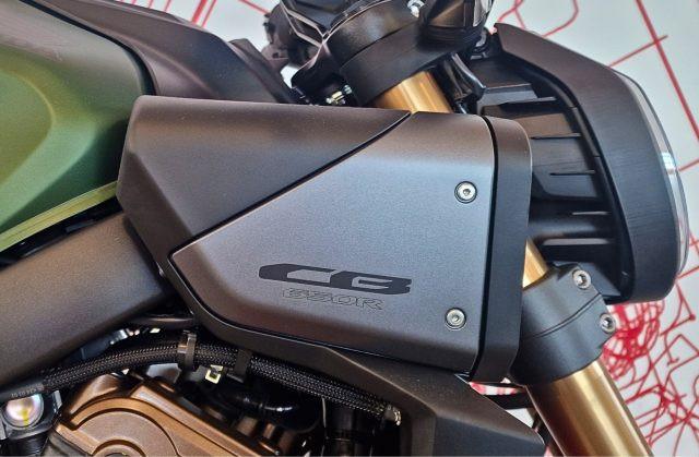 HONDA CB 650 CB650R E-CLUTCH 2025