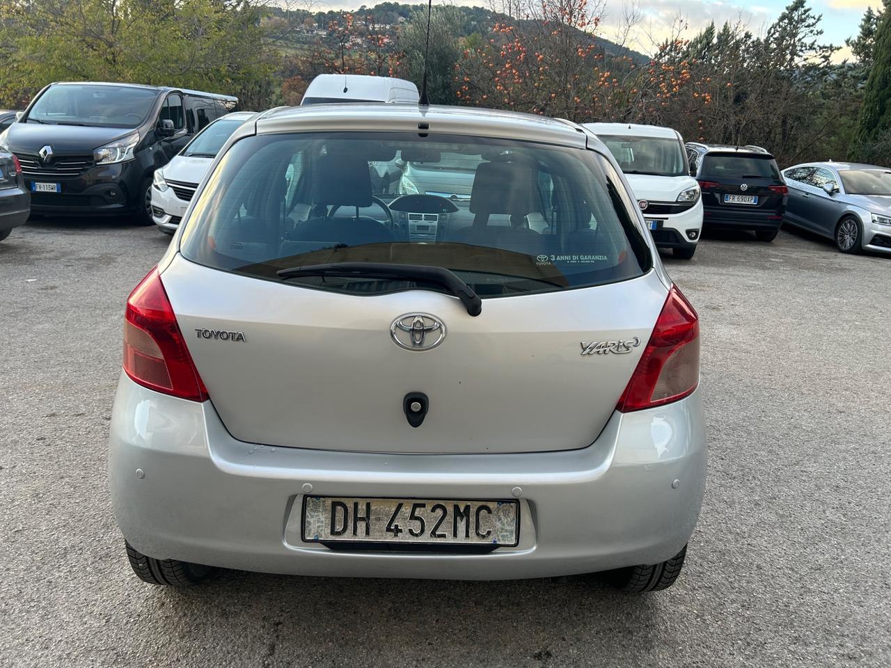 Toyota Yaris 1.3 5 porte cambio Automatico 123000kn