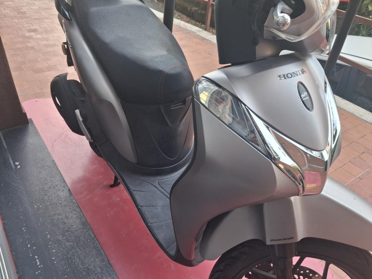 Honda SH 125 MODE SPORT