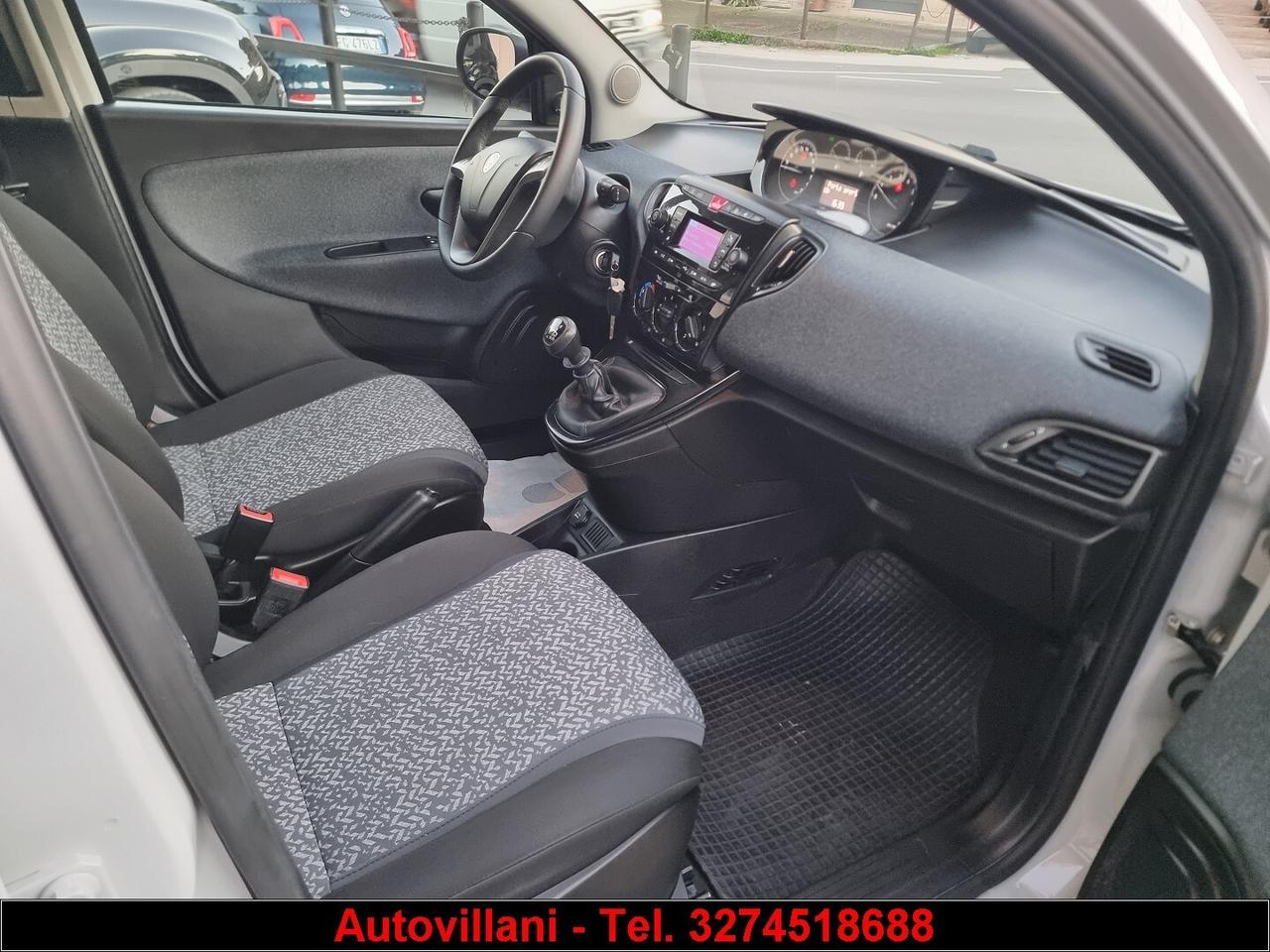 LANCIA YPSILON 1.0 CV 70 ECOCHIC Hybrid GOLD 2021