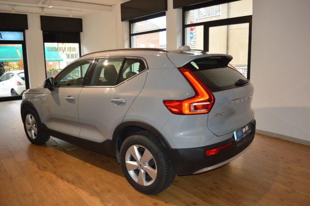 VOLVO XC40 T2 automatico Essential