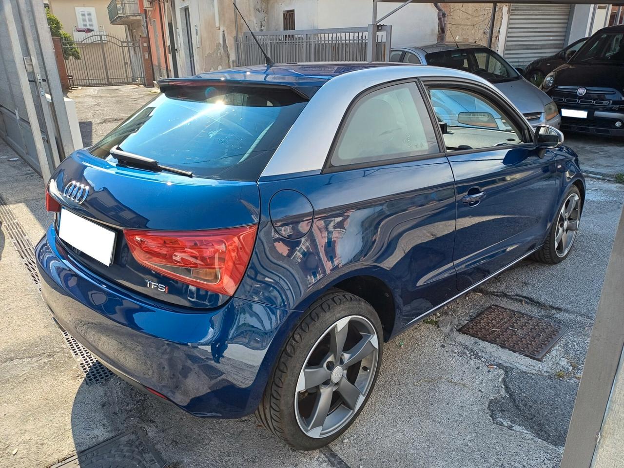 Audi A1 1.4 TFSI S tronic 119g Ambition S Line