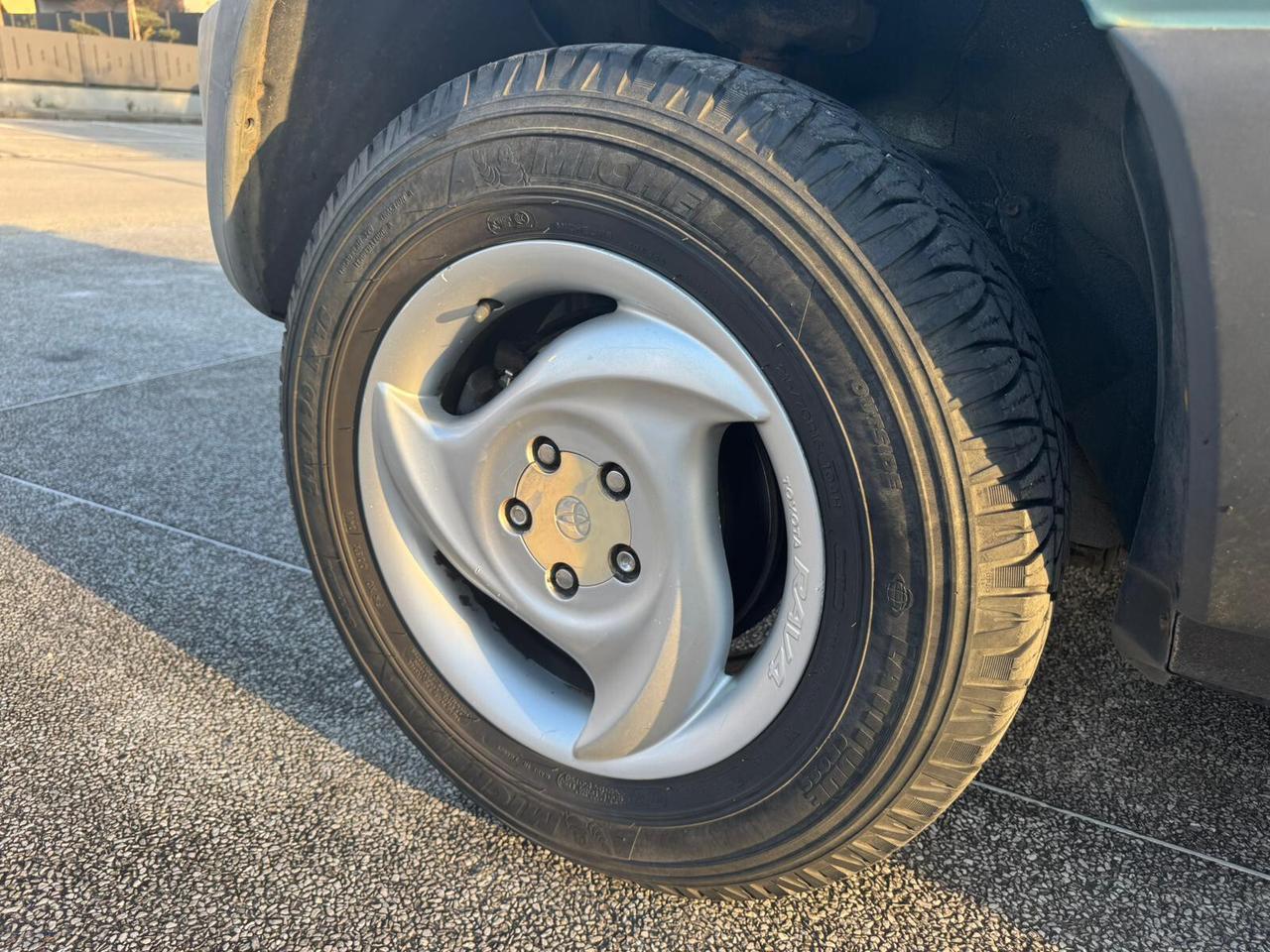 Toyota RAV4 2.0 16V 4x4 3 Porte – 1996